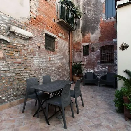Casa Mariagrazia - Cozy Flat In With Private Patio